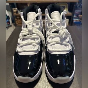 New Nike Air Jordan 11 Gratitude Defining moments men’s size 9 black white